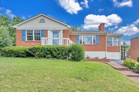 3404 Ashmeade Dr, Roanoke, VA 24018