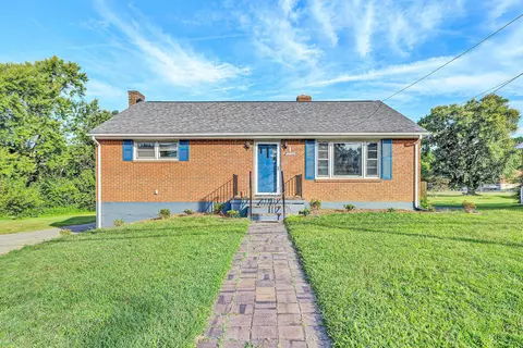 3725 Colonial Ave, Roanoke, VA 24018