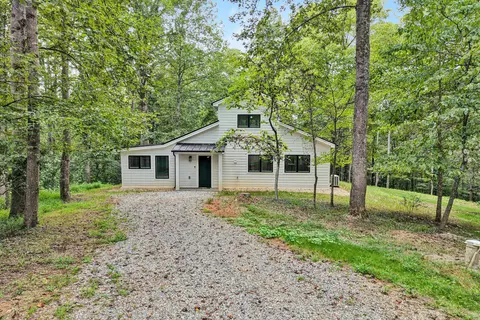 295 Wysong Mill Cir, Hardy, VA 24101