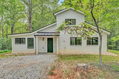 295 Wysong Mill Cir, Hardy, VA 24101