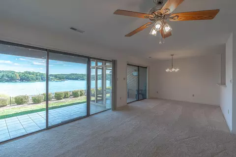845 Gangplank Rd #203, Moneta, VA 24121