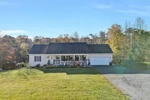 4348 Stewartsville Rd, Moneta, VA 24121