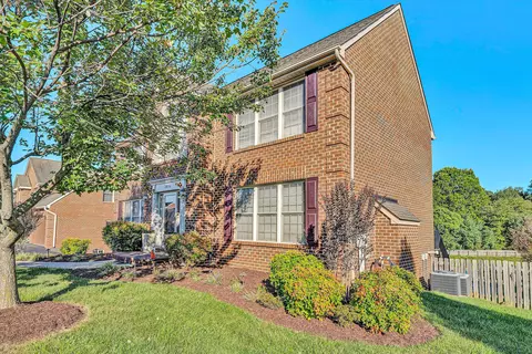 2836 Matthew Dr, Vinton, VA 24179 photo 3