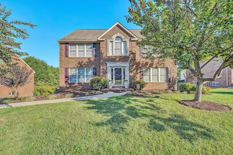 2836 Matthew Dr, Vinton, VA 24179