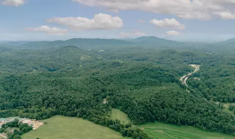 27225 Virgil H Goode Hwy, Boones Mill, VA 24065