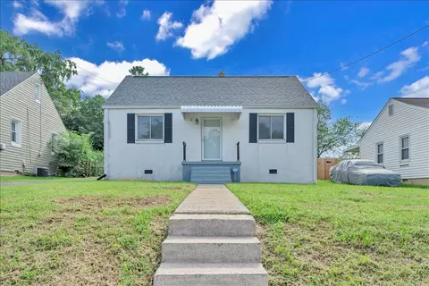 539 Crowmoor St NW, Roanoke, VA 24017