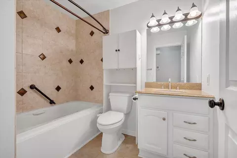 Bath - 211 Crestbourne Dr, Goodview, VA 24095 photo 1 of 4