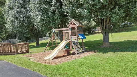 Exterior - 211 Crestbourne Dr, Goodview, VA 24095 photo 9 of 28