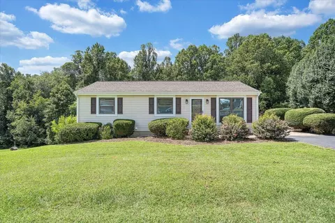Exterior - 211 Crestbourne Dr, Goodview, VA 24095 photo 25 of 28