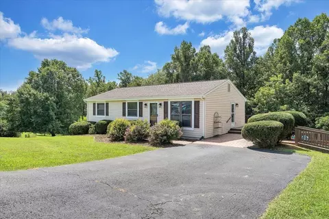 Exterior - 211 Crestbourne Dr, Goodview, VA 24095 photo 23 of 28