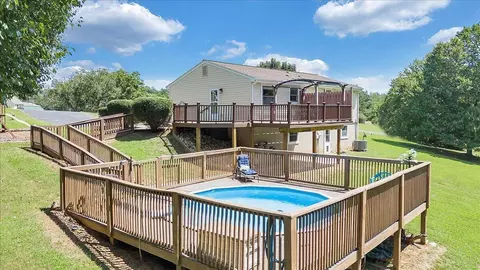 Exterior - 211 Crestbourne Dr, Goodview, VA 24095 photo 13 of 28
