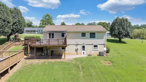 Exterior - 211 Crestbourne Dr, Goodview, VA 24095 photo 26 of 28