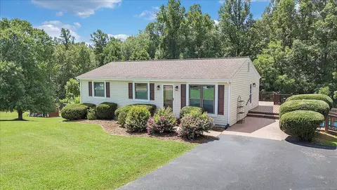 Exterior - 211 Crestbourne Dr, Goodview, VA 24095 photo 28 of 28