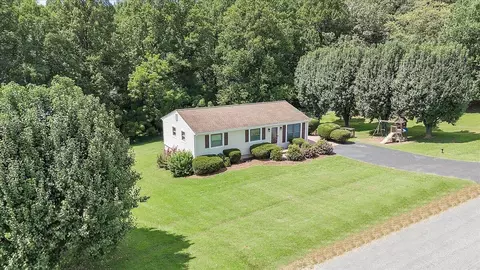 View/Area - 211 Crestbourne Dr, Goodview, VA 24095 photo 9 of 14