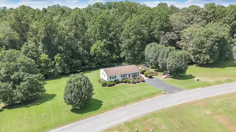 View/Area - 211 Crestbourne Dr, Goodview, VA 24095 photo 12 of 14