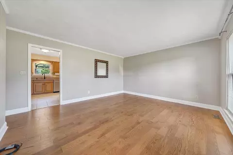 Living - 211 Crestbourne Dr, Goodview, VA 24095 photo 3 of 8