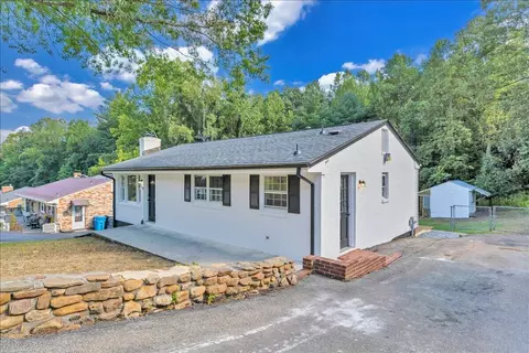 719 Estates Rd SE, Roanoke, VA 24014 photo 4