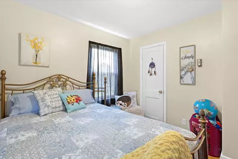 Bedroom - 218 Post Rd, Roanoke, VA 24019 photo 2 of 4