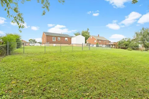 Exterior - 218 Post Rd, Roanoke, VA 24019 photo 6 of 7