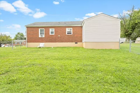 Exterior - 218 Post Rd, Roanoke, VA 24019 photo 7 of 7