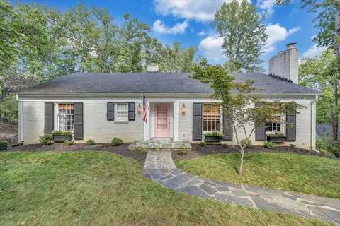 3135 W Ridge Rd SW, Roanoke, VA 24014