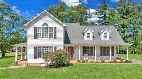 6510 Brookfield Rd, Roanoke, VA 24019