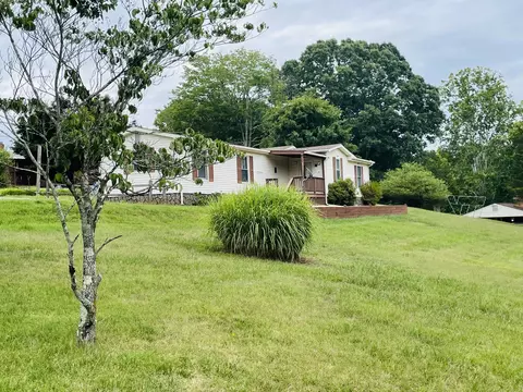 1035 Oyler Rd, Hardy, VA 24101