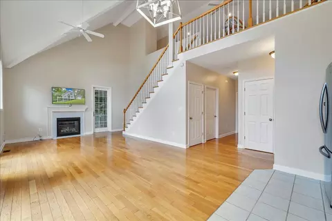 Living - 2011 Deepwoods Rd, Hardy, VA 24101 photo 3 of 11