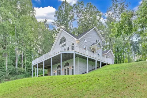 Exterior - 2011 Deepwoods Rd, Hardy, VA 24101 photo 16 of 22