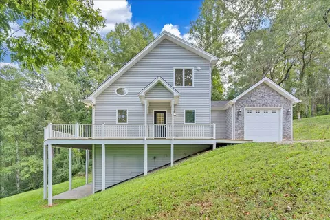 Exterior - 2011 Deepwoods Rd, Hardy, VA 24101 photo 15 of 22