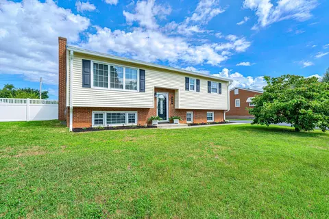 514 Santee Rd, Roanoke, VA 24019