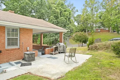1019 Silverwood Rd NW, Roanoke, VA 24017