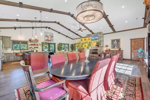 Dining - 4344 Smith Mountain Road Rd, Penhook, VA 24137 photo 3 of 6