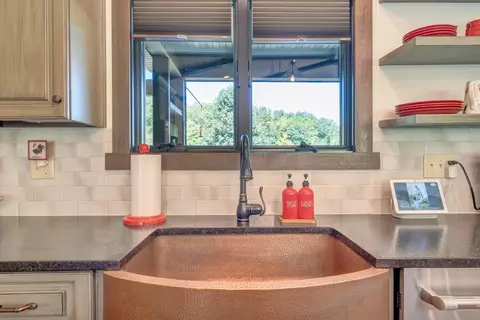 Kitchen - 4344 Smith Mountain Road Rd, Penhook, VA 24137 photo 4 of 7