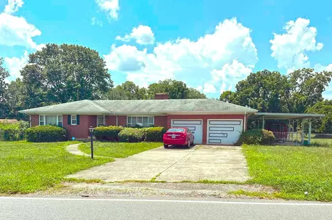 1610 Cove Rd, Roanoke, VA 24017