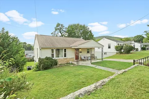519 N Bruffey St, Salem, VA 24153