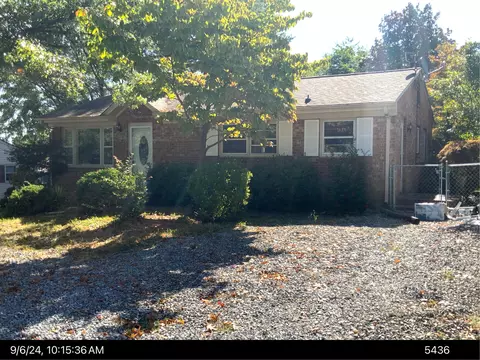 612 Pyrtle Dr, Salem, VA 24153