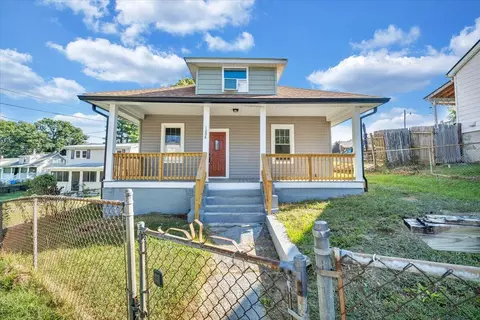1008 11th St SE, Roanoke, VA 24013