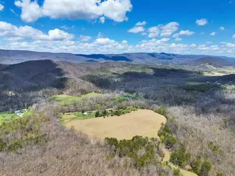 2816 Johns Creek Rd, New Castle, VA 24127