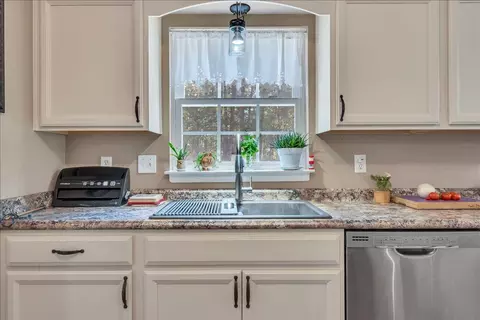 Kitchen - 100 Chimney Sweep Ct, Goodview, VA 24095 photo 4 of 11