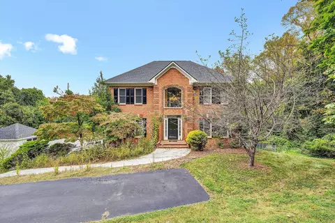 6334 Cotton Hill Rd, Roanoke, VA 24018