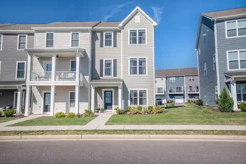 127 Broad St, Daleville, VA 24083