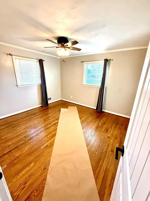 Bedroom - 7002 Brookview Dr, Roanoke, VA 24019 photo 2 of 3