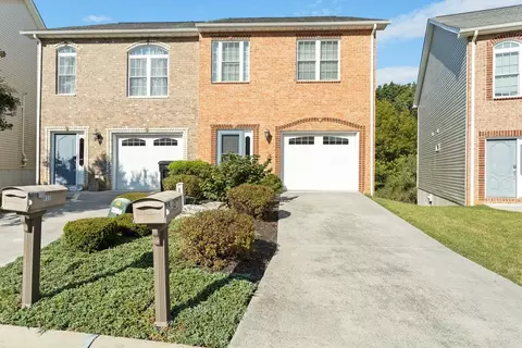 849 Walhalla Ct, Roanoke, VA 24019
