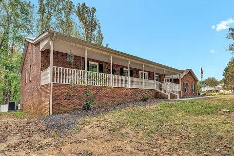 Exterior - 407 Brookledge Dr, Vinton, VA 24179 photo 21 of 22