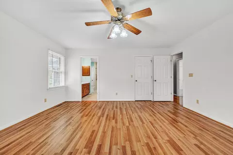 Bedroom - 407 Brookledge Dr, Vinton, VA 24179 photo 2 of 5