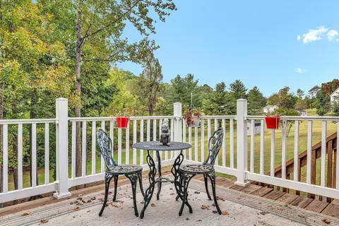 Exterior - 407 Brookledge Dr, Vinton, VA 24179 photo 8 of 22