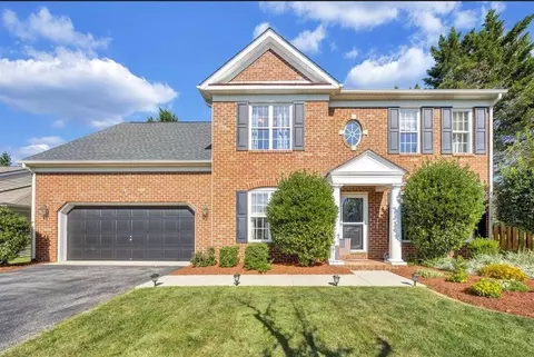 6111 Sedgewick Dr, Roanoke, VA 24018