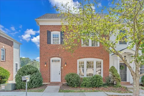 3818 Greenway Dr SW, Roanoke, VA 24018