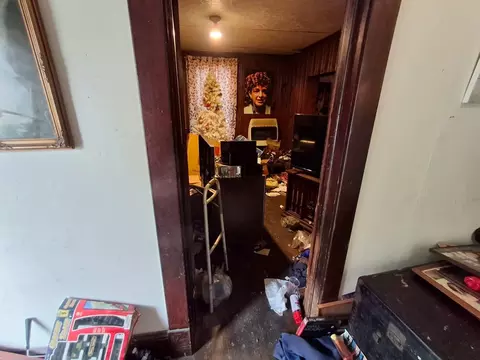 Entry Way - 1503 Wise Ave SE, Roanoke, VA 24013 photo 3 of 11